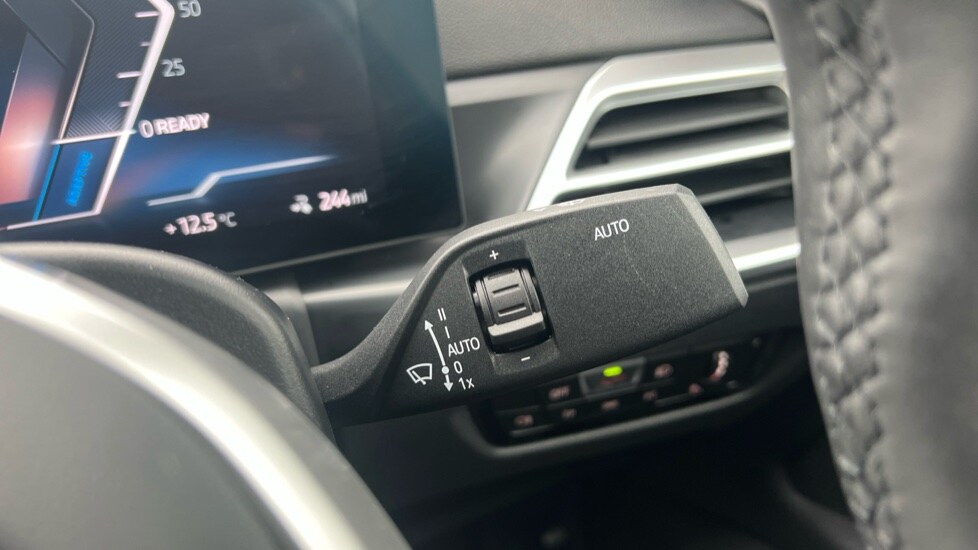 Used BMW i4 2025 for sale - 76244429: Photo 32