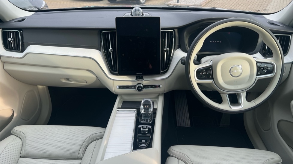 Used Volvo XC60 2025 for sale - 76140240: Photo 11