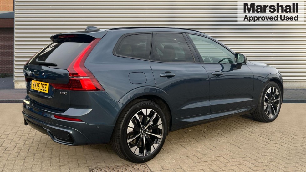 Used Volvo XC60 2025 for sale - 76140240: Photo 3