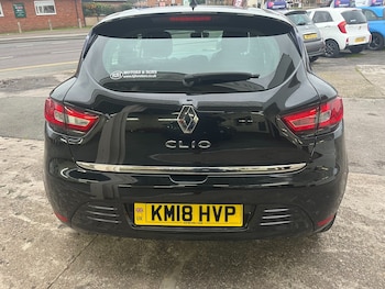 Used Renault Clio 2018 for sale - 77034510: Photo