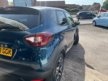 Used Renault Captur 2018 for sale - 78657086: Photo