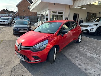 Used Renault Clio 2017 for sale - 79582793: Photo