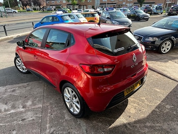 Used Renault Clio 2017 for sale - 79582793: Photo