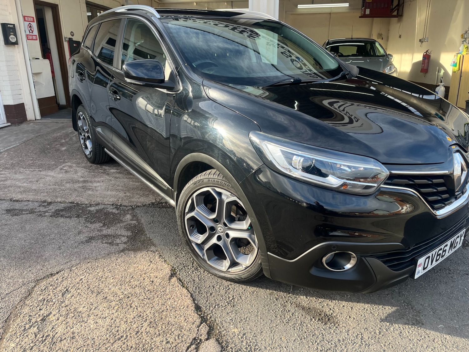 Used Renault Kadjar 2016 for sale - 78052989: Photo 2