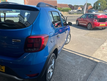 Used Dacia Sandero Stepway 2018 for sale - 79140272: Photo