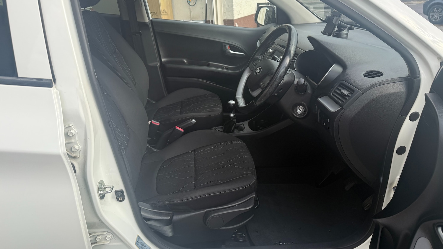 Used Kia Picanto 2015 for sale - 76355012: Photo 8