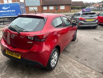 Used Mazda Mazda2 2016 for sale - 77590361: Photo