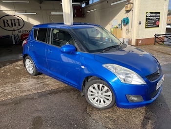 Used Suzuki Swift 2012 for sale - 77517572: Photo