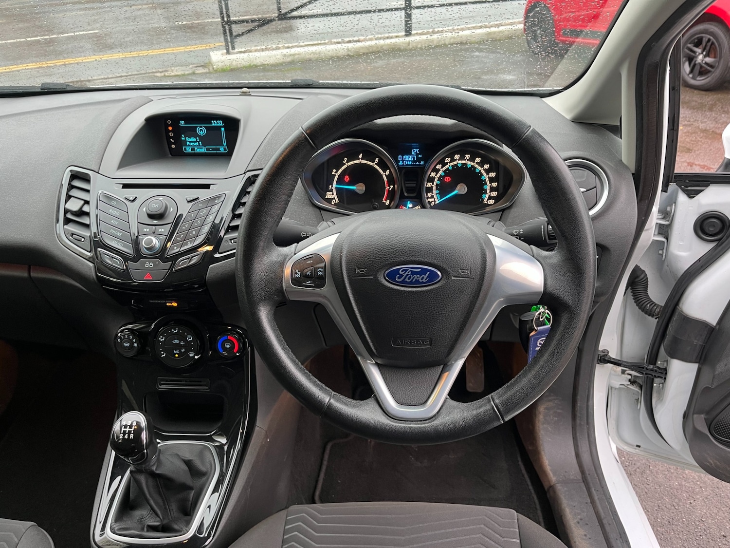Used Ford Fiesta 2015 for sale - 77208626: Photo 11