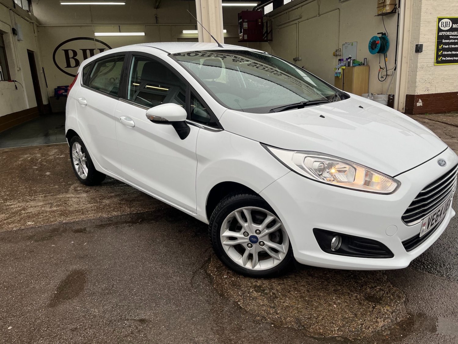 Used Ford Fiesta 2015 for sale - 77208626: Photo 2