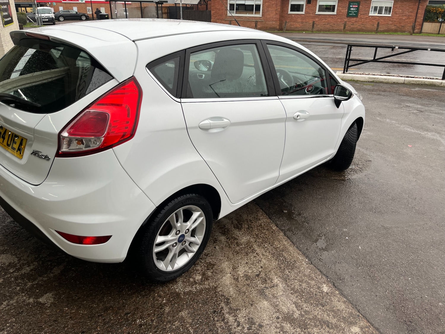 Used Ford Fiesta 2015 for sale - 77208626: Photo 3