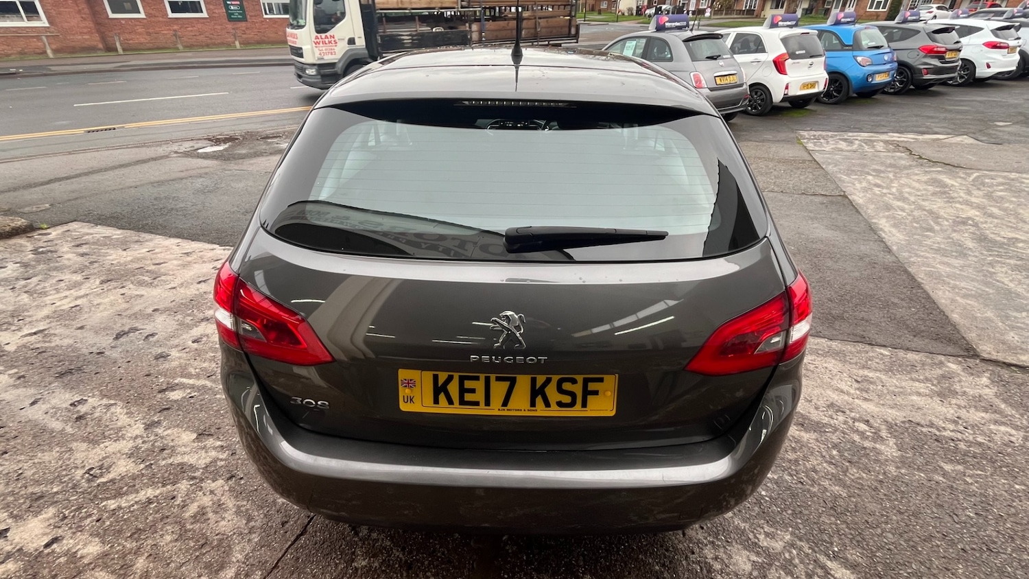 Used Peugeot 308 2017 for sale - 76970060: Photo 4
