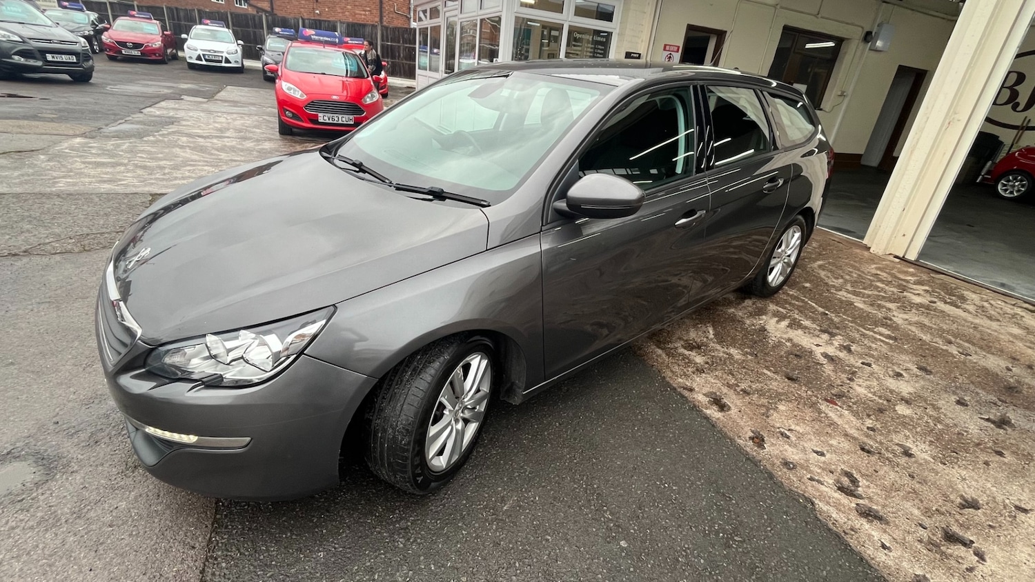 Used Peugeot 308 2017 for sale - 76970060: Photo 6