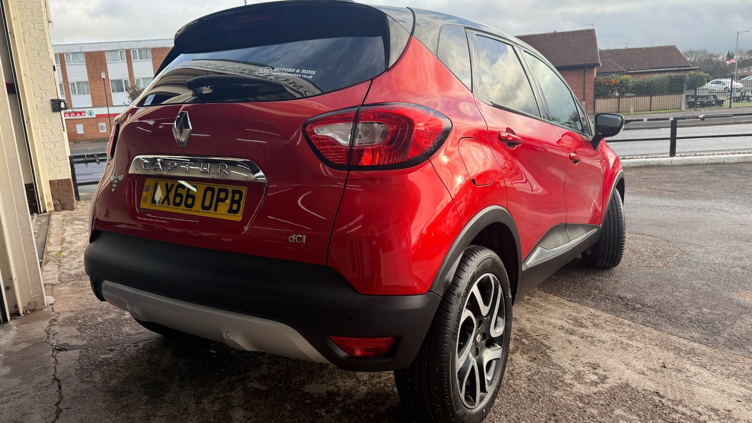 Used Renault Captur 2016 for sale - 76737911: Photo 2