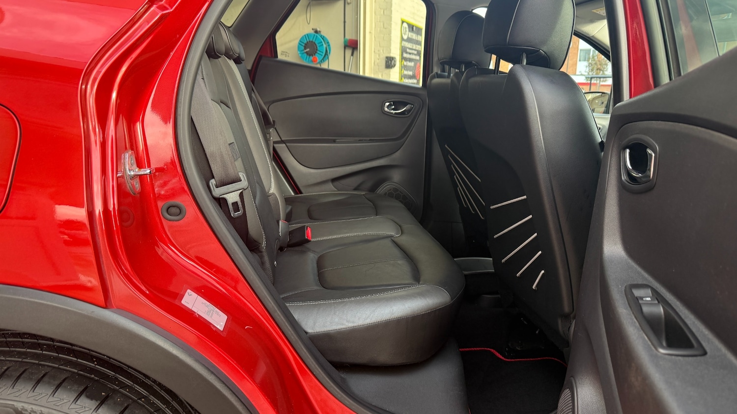 Used Renault Captur 2016 for sale - 76737911: Photo 5