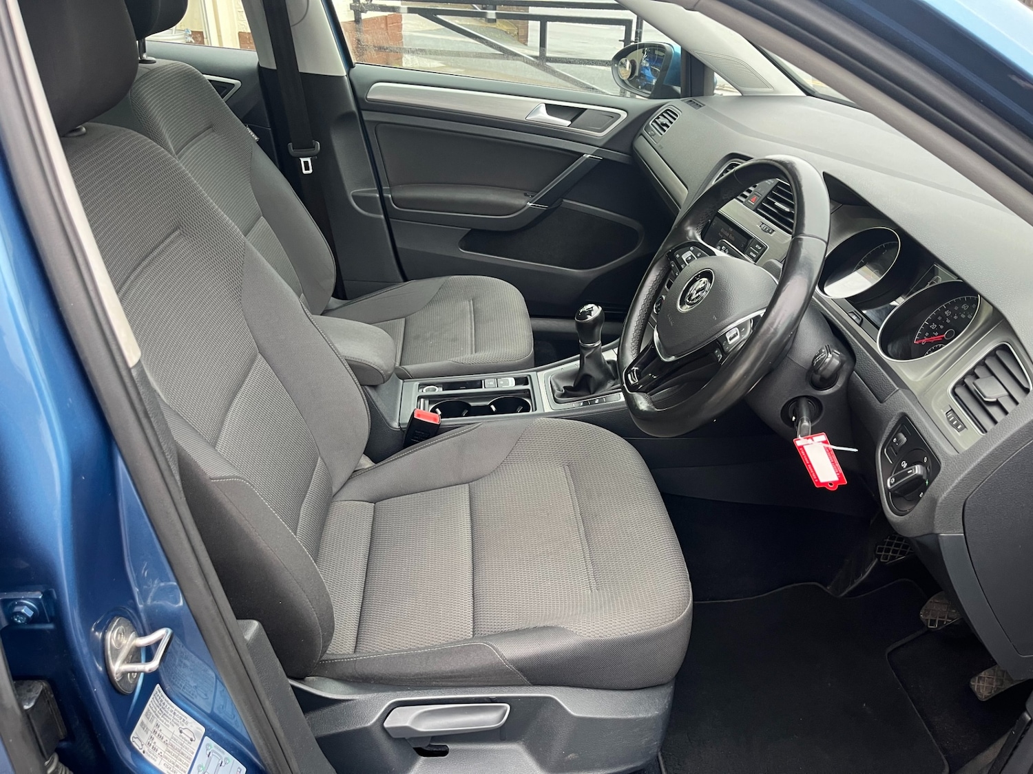 Used Volkswagen Golf 2015 for sale - 77245643: Photo 14