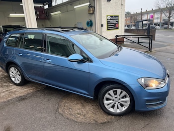 Used Volkswagen Golf 2015 for sale - 77245643: Photo