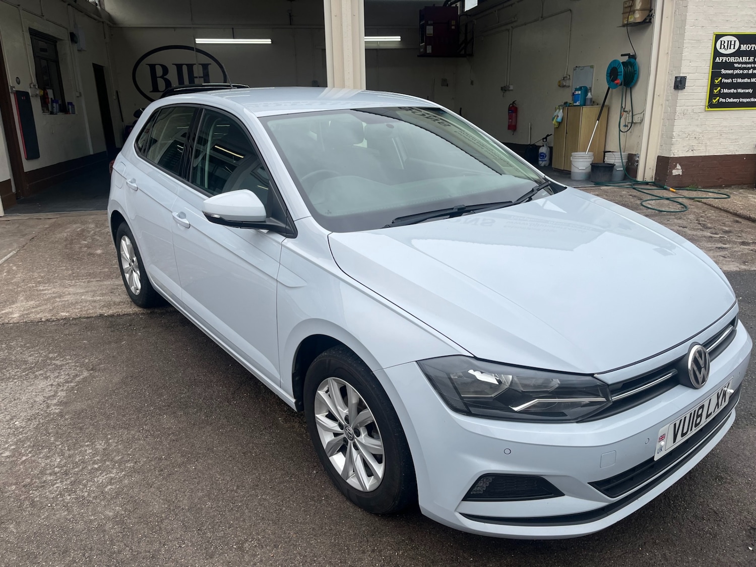 Used Volkswagen Polo 2018 for sale - 77915389: Photo 2