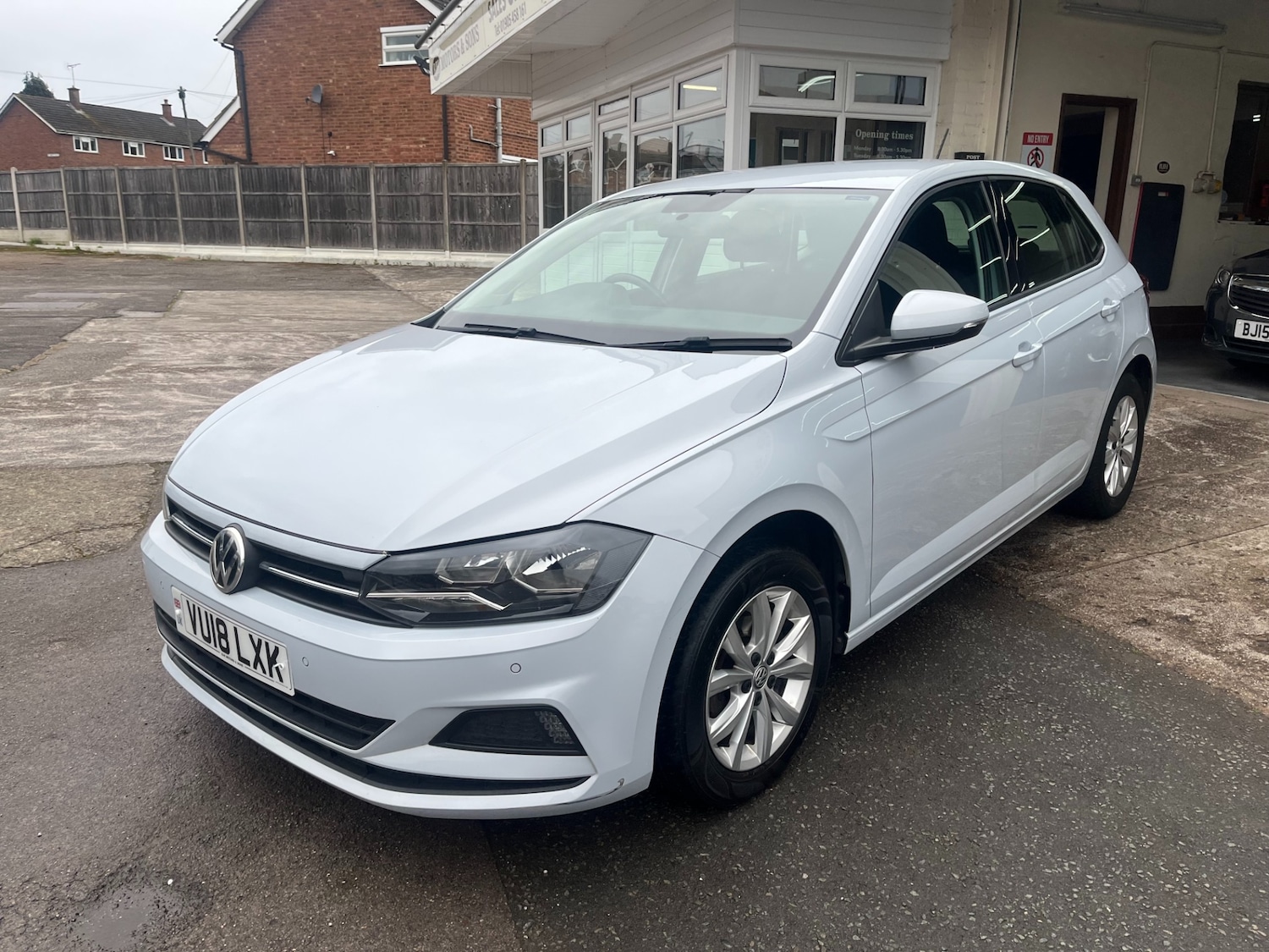 Used Volkswagen Polo 2018 for sale - 77915389: Photo 8