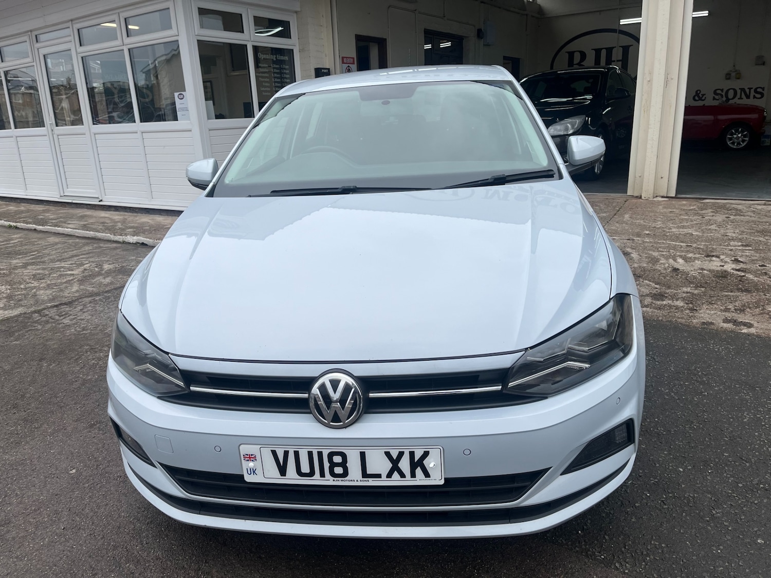 Used Volkswagen Polo 2018 for sale - 77915389: Photo 9