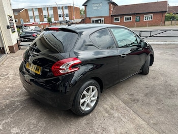 Used Peugeot 208 2015 for sale - 78521426: Photo
