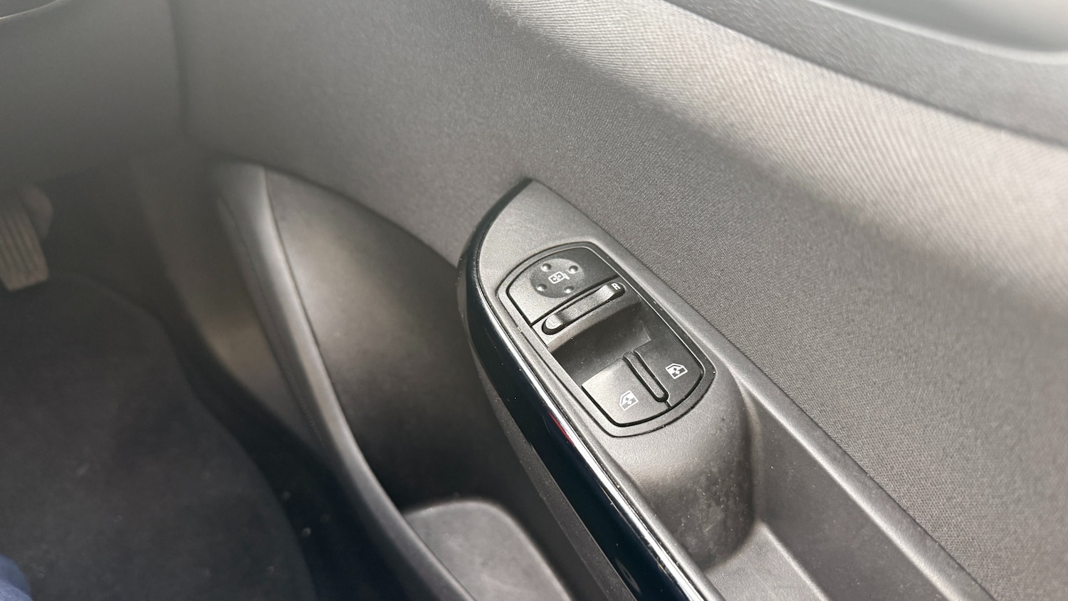 Used Vauxhall Corsa 2017 for sale - 76351845: Photo 11