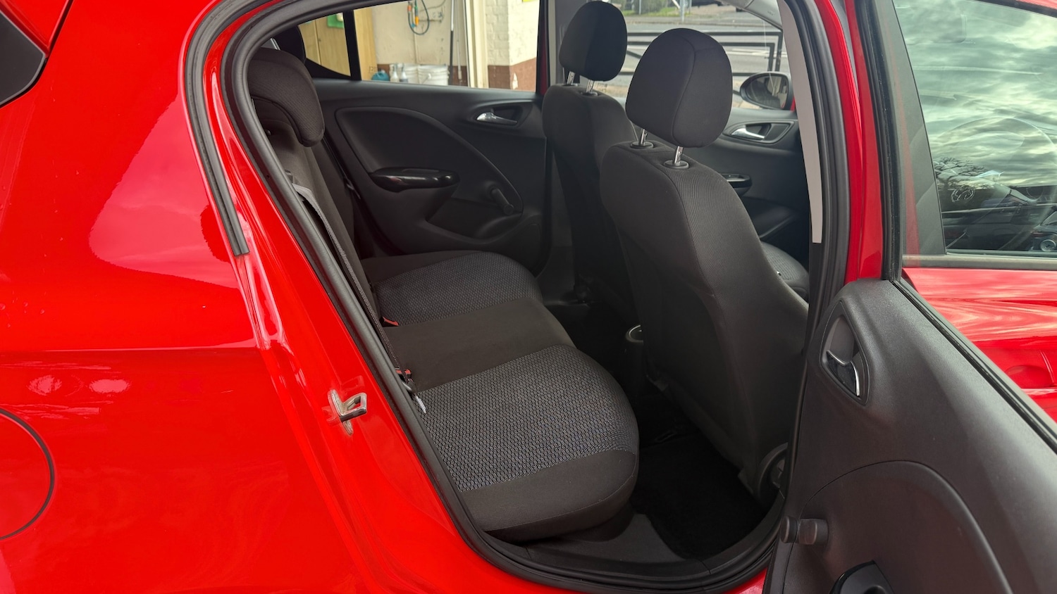 Used Vauxhall Corsa 2017 for sale - 76351845: Photo 5