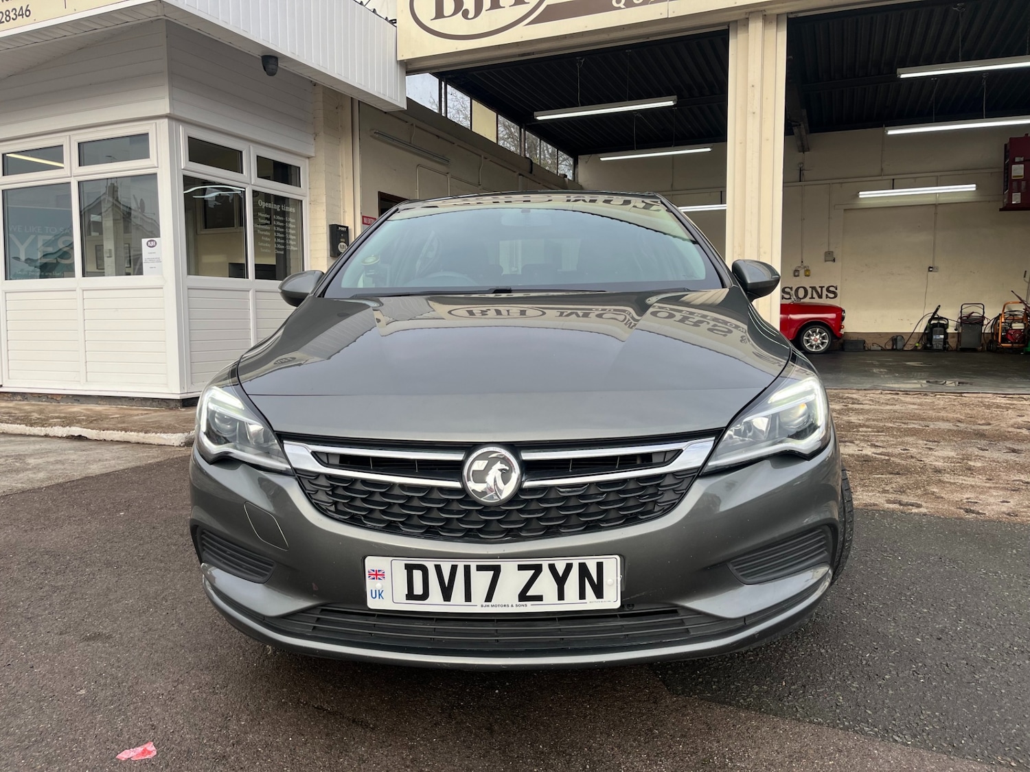 Used Vauxhall Astra 2017 for sale - 77167870: Photo 9