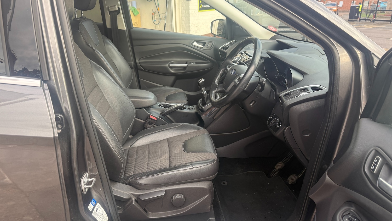 Used Ford Kuga 2015 for sale - 76615705: Photo 7