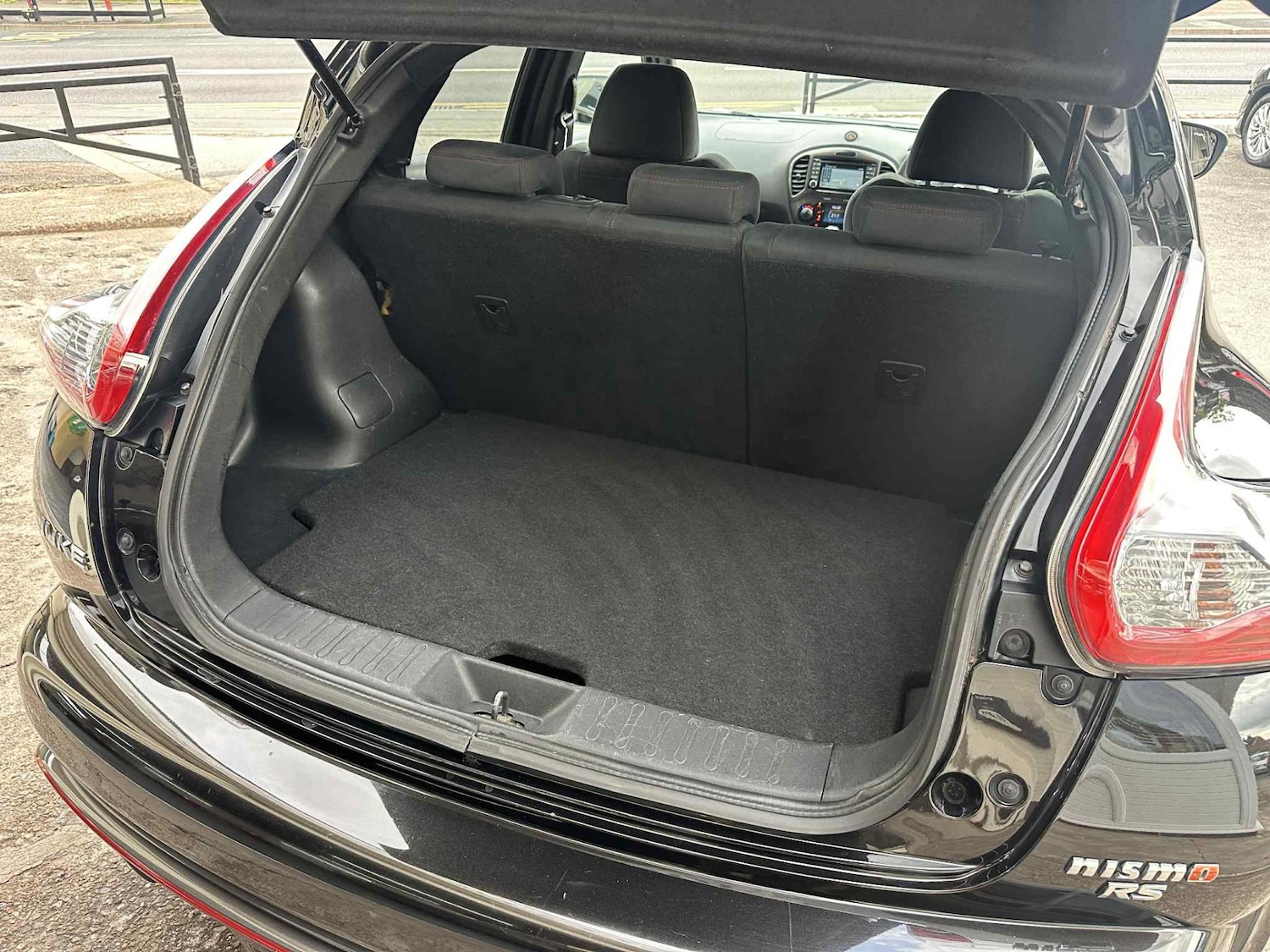 Used Nissan Juke 2015 for sale - 76128789: Photo 17