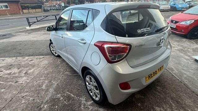 Used Hyundai i10 2016 for sale - 76355001: Photo 4
