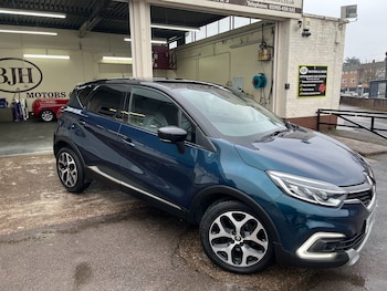 Used Renault Captur 2018 for sale - 77416948: Photo