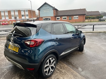 Used Renault Captur 2018 for sale - 77416948: Photo