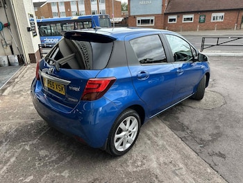 Used Toyota Yaris 2015 for sale - 78915906: Photo