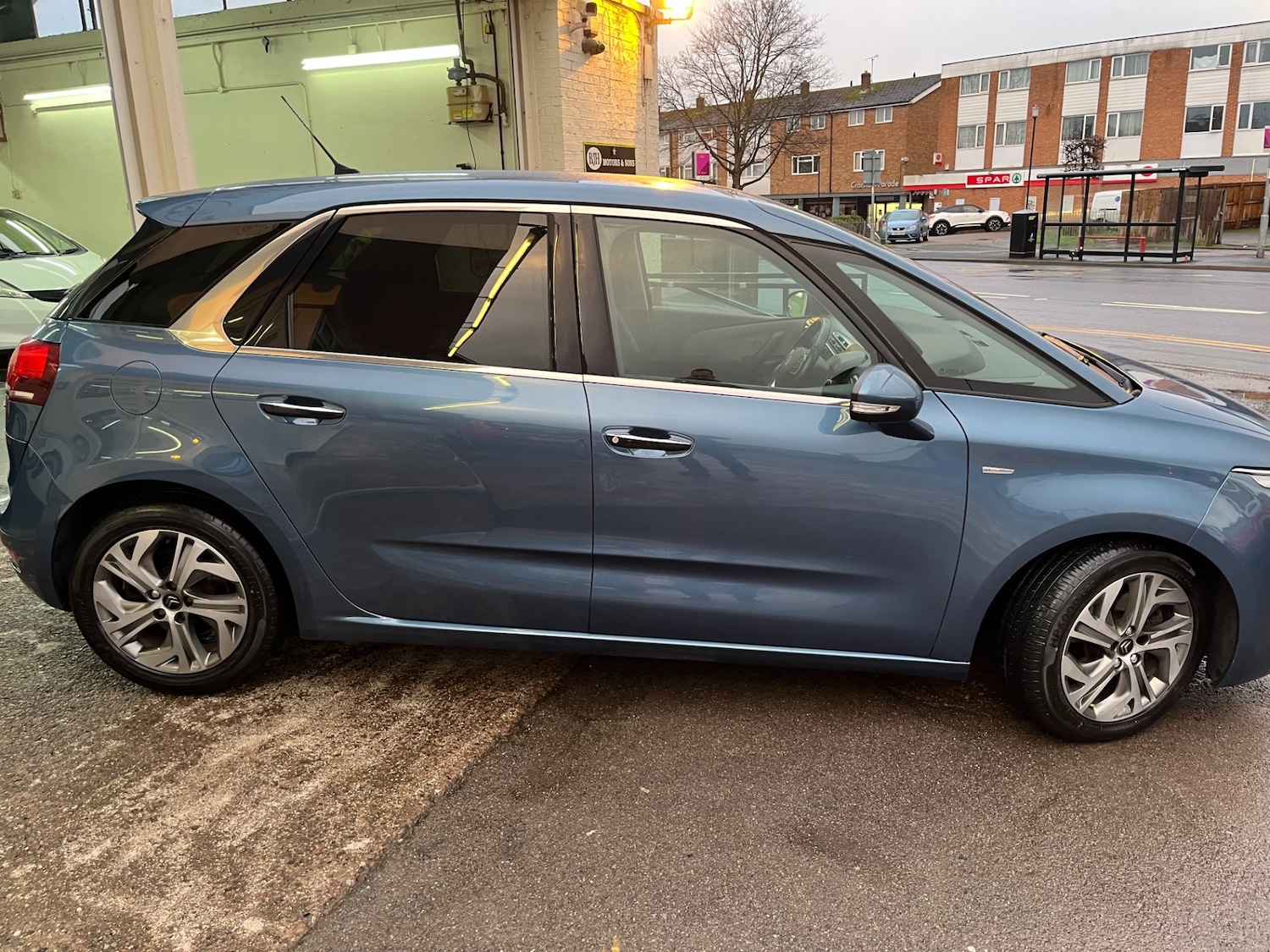 Used Citroen C4 Picasso 2014 for sale - 77532354: Photo 3