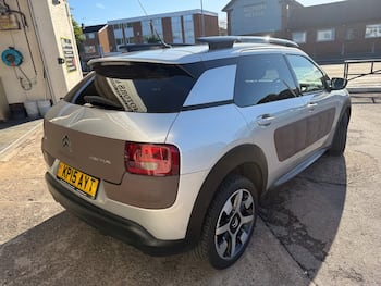 Used Citroen C4 Cactus 2015 for sale - 79802193: Photo