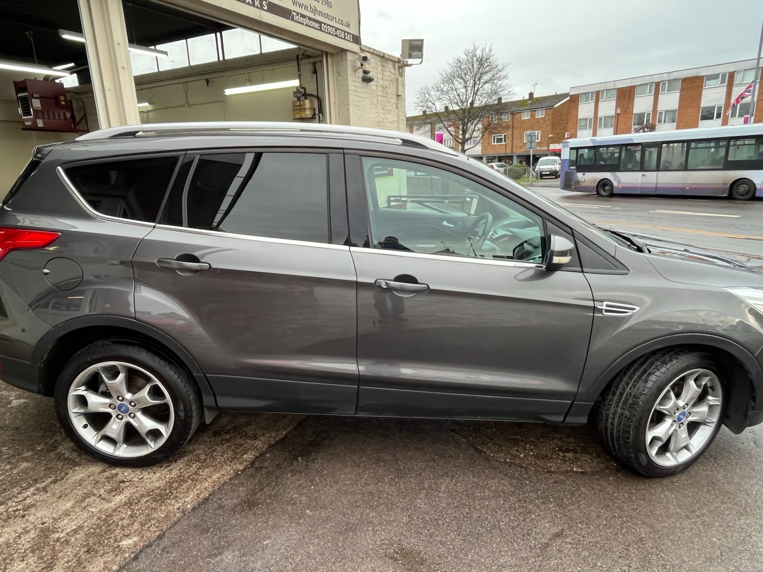 Used Ford Kuga 2015 for sale - 76968654: Photo 2