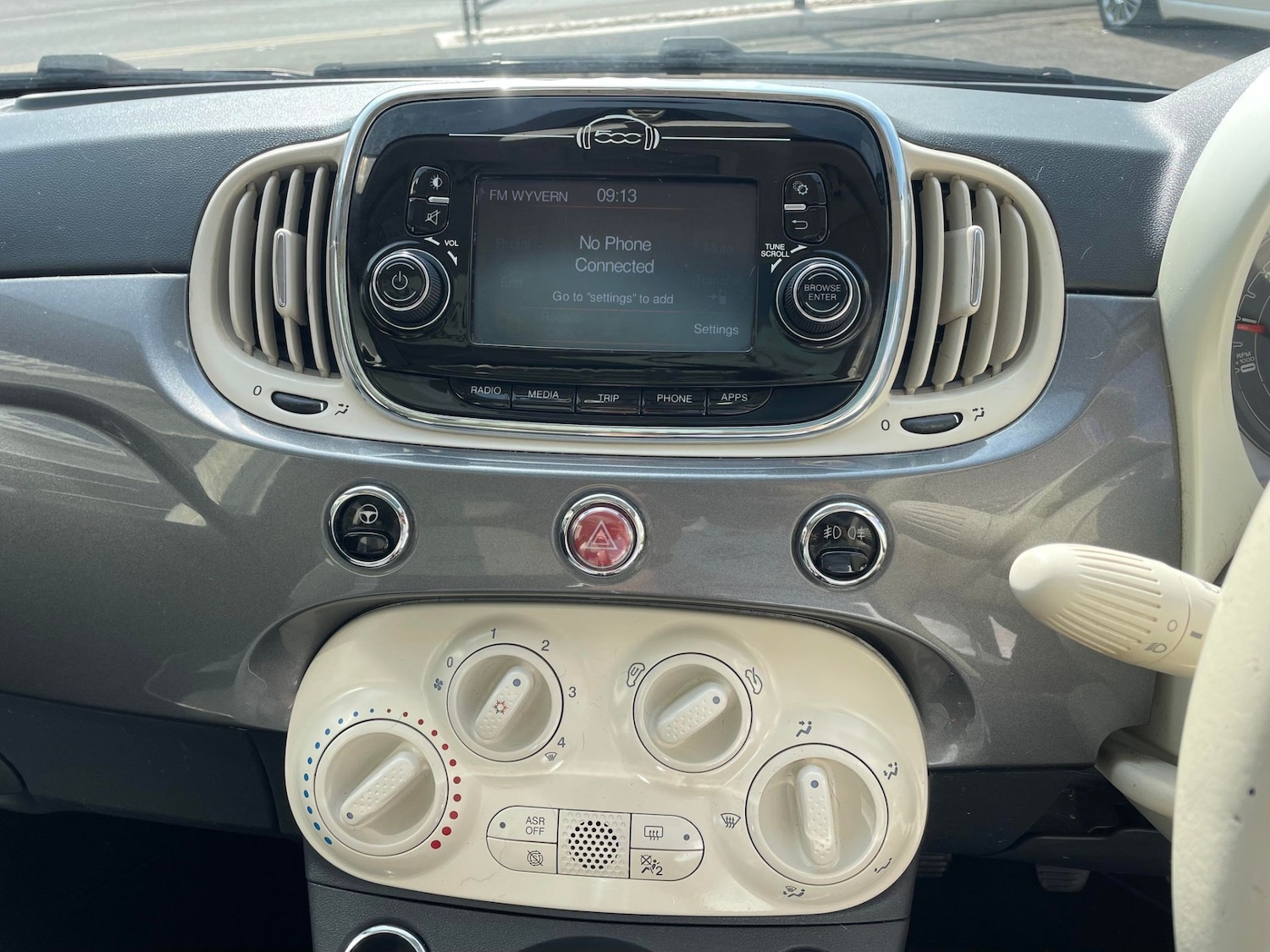 Used Fiat 500 2016 for sale - 76958200: Photo 8