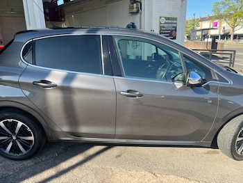 Used Peugeot 208 2018 for sale - 78366139: Photo
