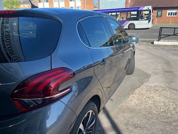 Used Peugeot 208 2018 for sale - 78366139: Photo