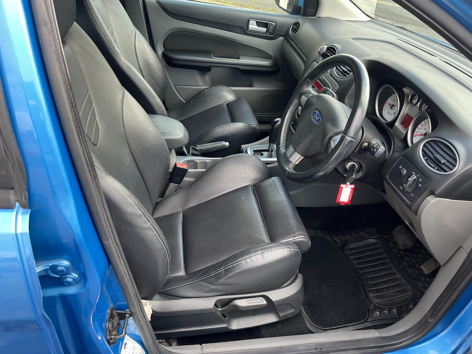 Used Ford Focus 2010 for sale - 77700925: Photo 14