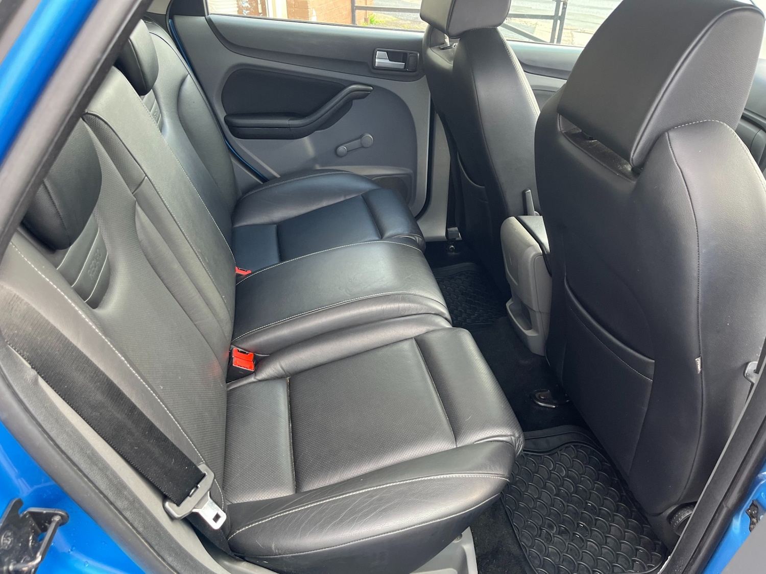 Used Ford Focus 2010 for sale - 77700925: Photo 15