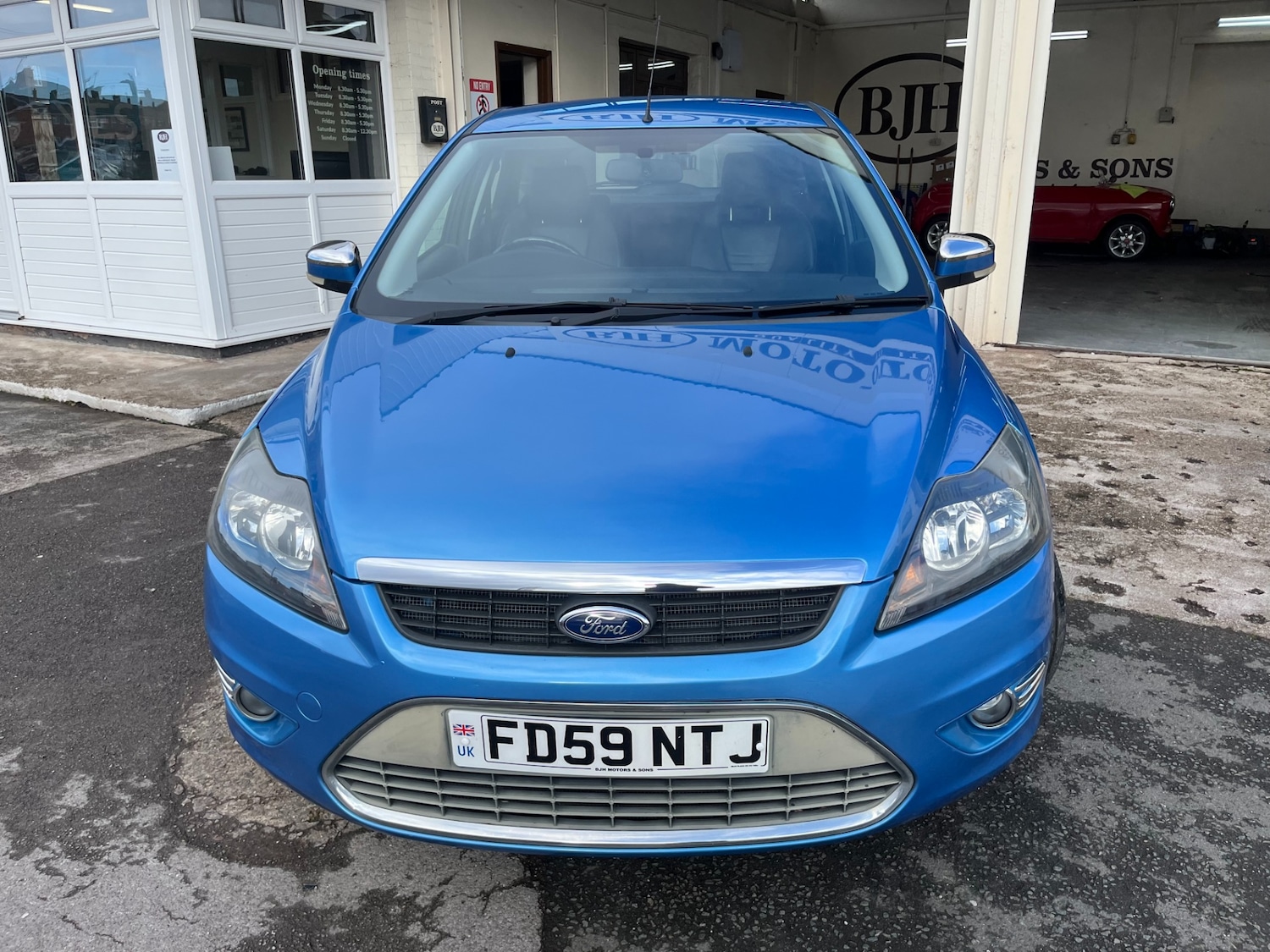 Used Ford Focus 2010 for sale - 77700925: Photo 9