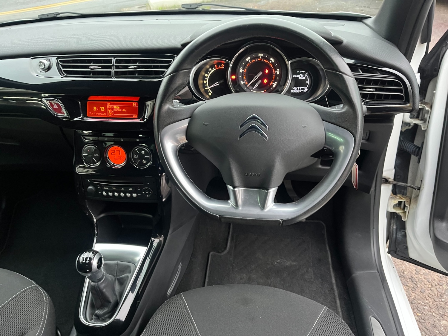 Used Citroen DS3 2015 for sale - 77179410: Photo 12