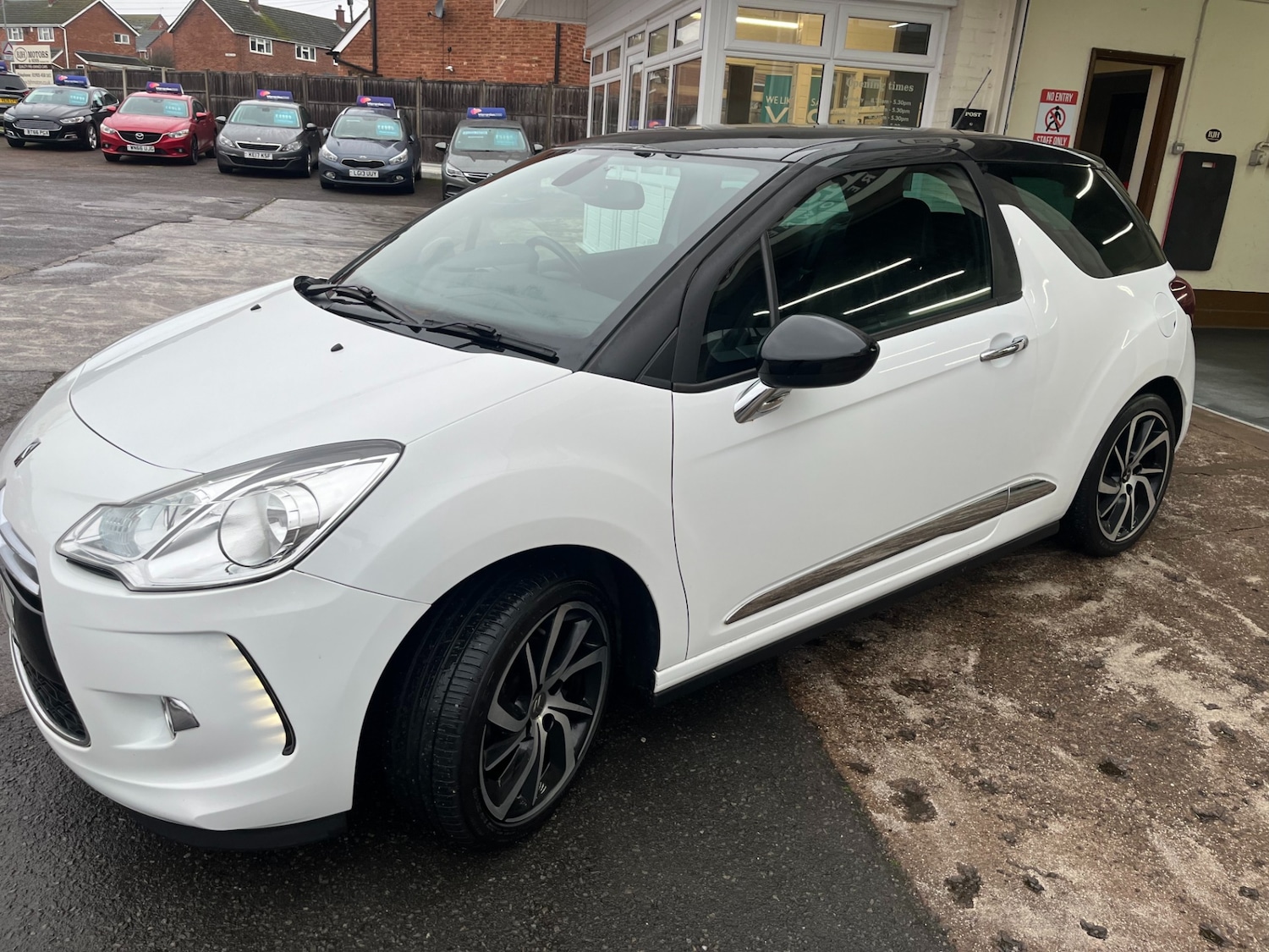 Used Citroen DS3 2015 for sale - 77179410: Photo 6