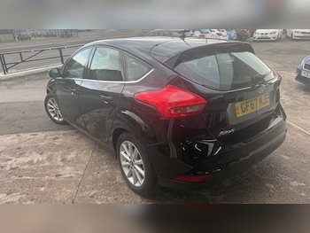 Used Ford Focus 2017 for sale - 76493636: Photo