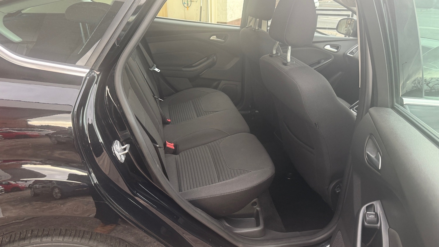 Used Ford Focus 2017 for sale - 76493636: Photo 5