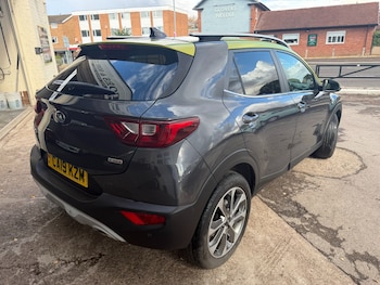 Used Kia Stonic 2019 for sale - 79583202: Photo