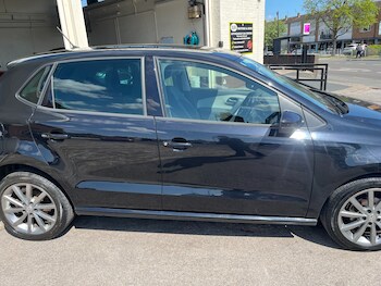 Used Volkswagen Polo 2015 for sale - 78325530: Photo