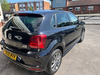 Used Volkswagen Polo 2015 for sale - 78325530: Photo